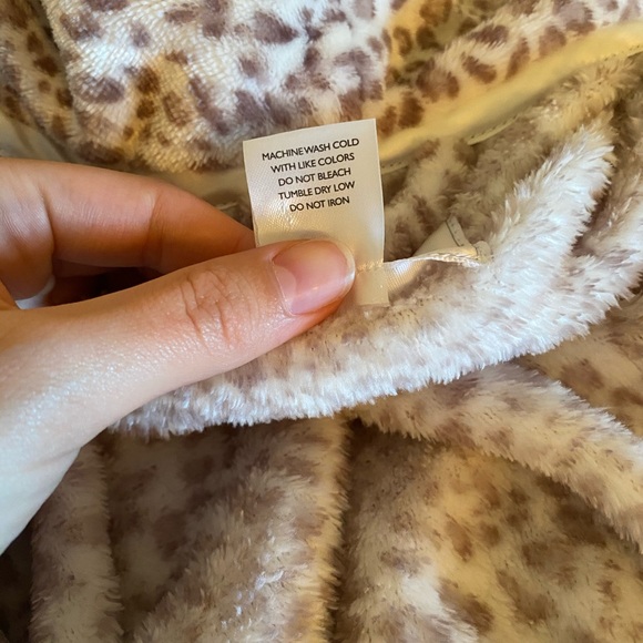 Marilyn Monroe Plush Cheetah Print Robe L/XL - Picture 5 of 5